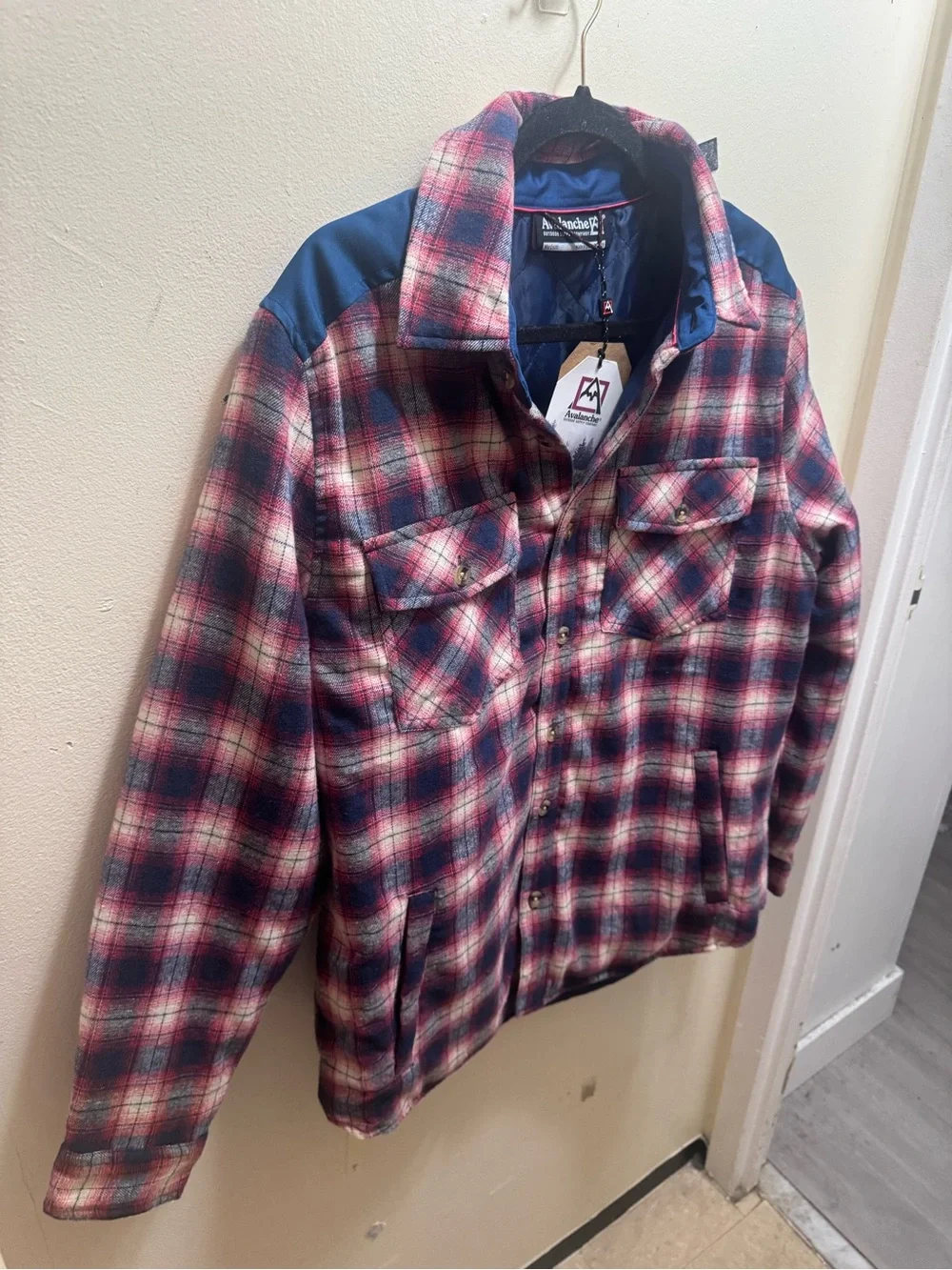 Avalanche Men's Navy and Red Plaid Shirt Jacket size medium